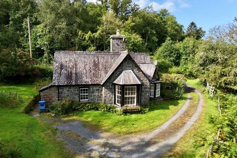 Caerynwch Lodge, Dolgellau, LL40 2RE