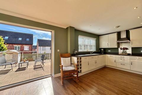 25 Charlton Way, Kingstown, Carlisle, CA6 4EU