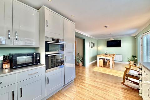 25 Charlton Way, Kingstown, Carlisle, CA6 4EU