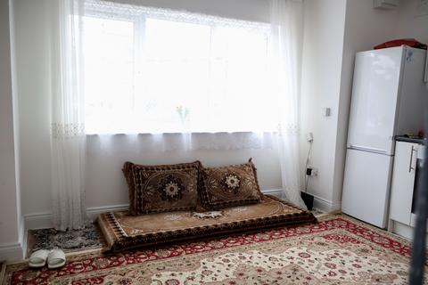 2 bedroom flat for sale, Oval Road South, Dagenham RM10