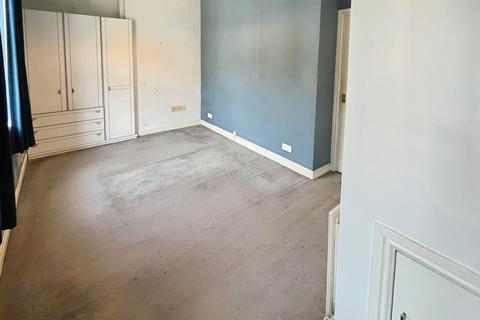 9 Vale Terrace, Hebden Bridge, HX7 5EW