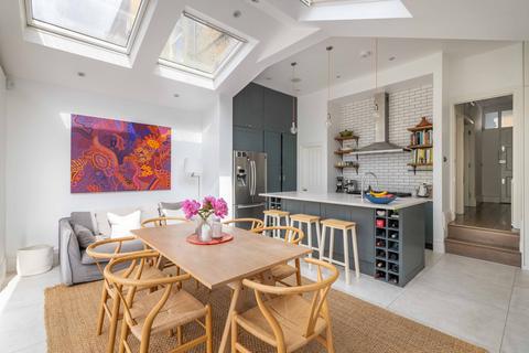 undefined, Delaford Street, Hammersmith and Fulham, Fulham, London, SW6