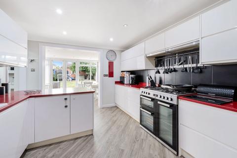 Station Road, Lingfield RH7