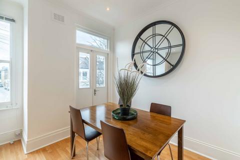 3 bedroom flat to rent, Hestercombe Avenue, Parsons Green, London, SW6