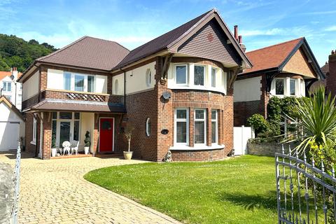 4 bedroom detached house for sale, Gloddaeth Avenue, Llandudno LL30