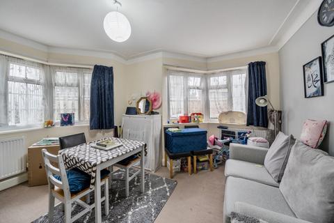 3 bedroom apartment for sale, Church Lane, London NW9