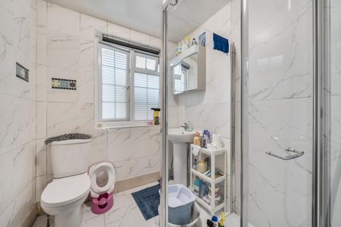 3 bedroom apartment for sale, Church Lane, London NW9
