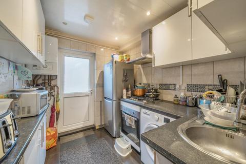 3 bedroom apartment for sale, Church Lane, London NW9