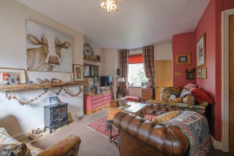 2 bedroom terraced house for sale, Manchester Road, Huddersfield HD7