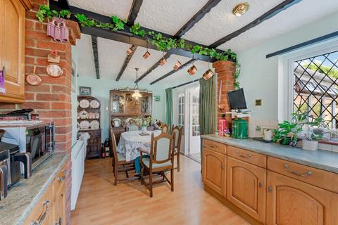 6 Nimbus Road, Epsom, KT19 9BJ