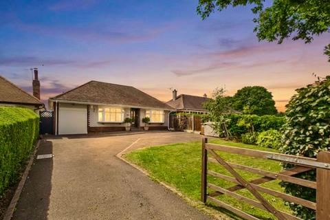 2 bedroom detached bungalow for sale, Catfoot Lane, Lambley, Nottingham