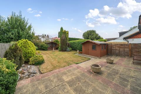 13 Willow Avenue, Denham, Uxbridge, UB9 4AG