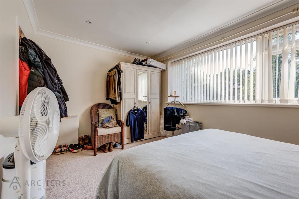 Flat5,16 Moorbank Road(Interior)-11.jpg