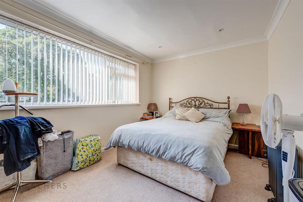 Flat5,16 Moorbank Road(Interior)-10.jpg