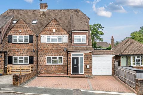 20 Darcy Close, Coulsdon, CR5 1QT