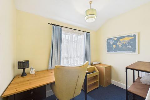 12 Whitstone Road, Paignton, TQ4 6EY