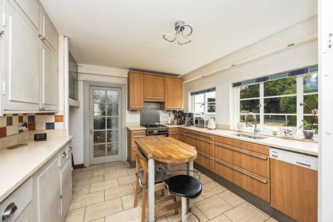 undefined, Brighton Road, Horsham, RH13