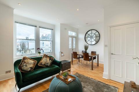 3 bedroom flat to rent, Hestercombe Avenue, Parsons Green, London, SW6