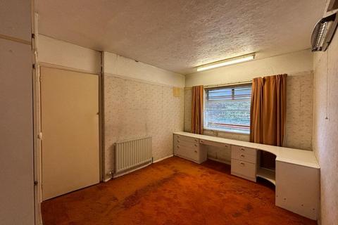 1 Leigh Drive, Romford, RM3 7YJ