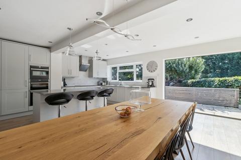 24 Kings Close, Chalfont St Giles, HP8 4HW