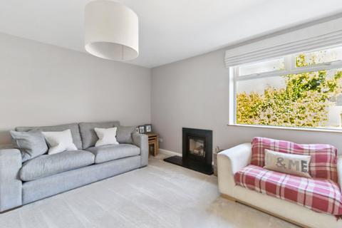 24 Kings Close, Chalfont St Giles, HP8 4HW
