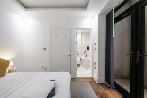 undefined, Pirbright Road, SW18