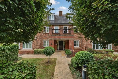 2 bedroom apartment for sale, Rickmansworth Road, Northwood