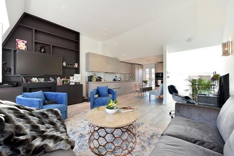3 bedroom flat to rent, Shorrolds Road, Fulham, London, SW6