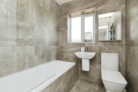 3 bedroom semi-detached house for sale, Galway Mews, Doncaster DN11