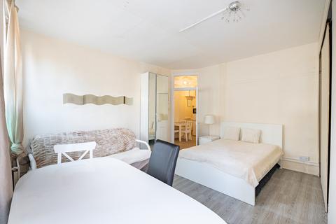 2 bedroom flat to rent, Talgarth Mansions, Talgarth Road, Fulham, London, W14