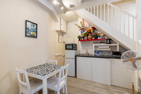 2 bedroom flat to rent, Talgarth Mansions, Talgarth Road, Fulham, London, W14