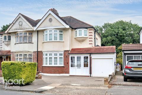 3 bedroom semi-detached house for sale, Netherpark Drive, Gidea Park, RM2 5RJ