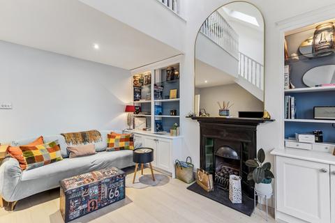 2 bedroom flat to rent, First Floor, Bronsart Road, Fulham, London, SW6