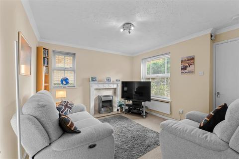 5 Collett Walk, Coventry, CV1 4PT
