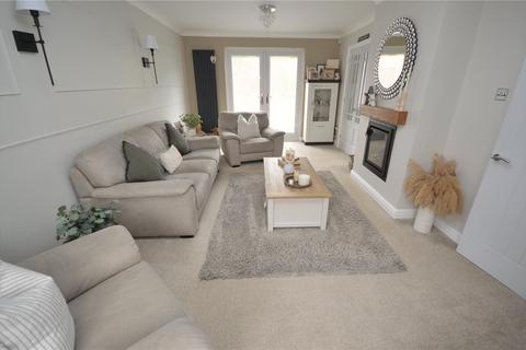 4 bedroom detached house for sale, Snowford Close, Luton, Bedfordshire, LU3