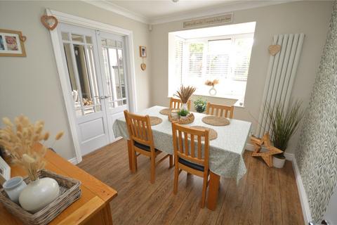 4 bedroom detached house for sale, Snowford Close, Luton, Bedfordshire, LU3