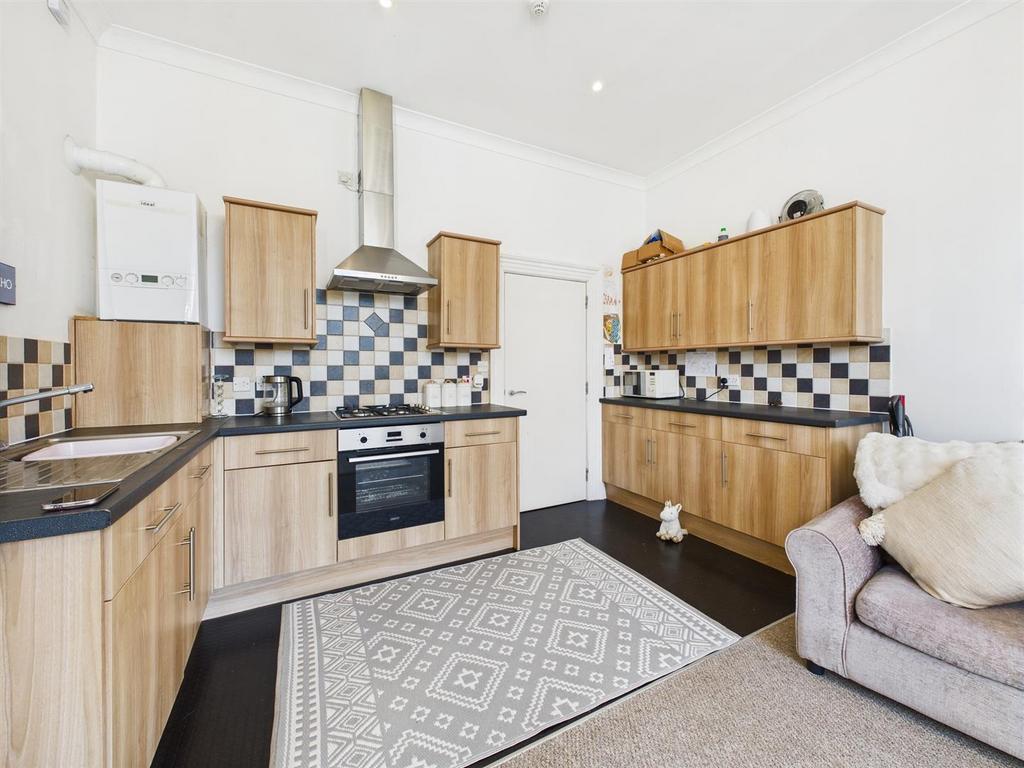 CAM05382 G0-PR0059-STILL003.jpg