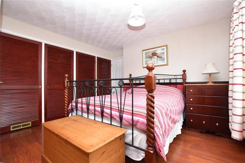 4 bedroom detached house for sale, Rein Gardens, Tingley, Wakefield, West Yorkshire