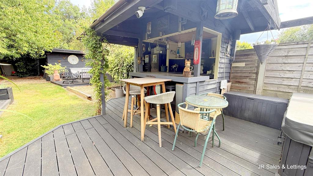 Outdoor Bar