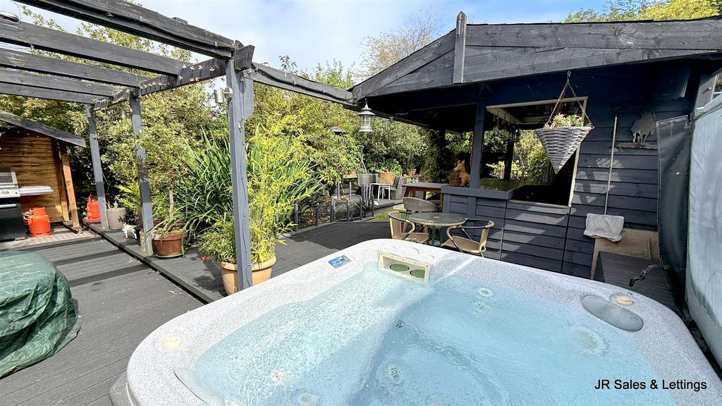 Hot Tub