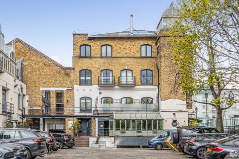 Office to rent, 35-37 Parkgate Rd London SW11 4NP