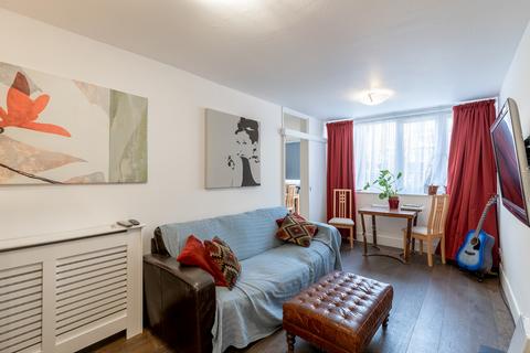 Walham Green Court, Fulham, London, SW6
