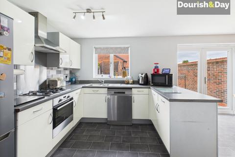 35 Prospero Close, Penkridge, Stafford, ST19 5QU