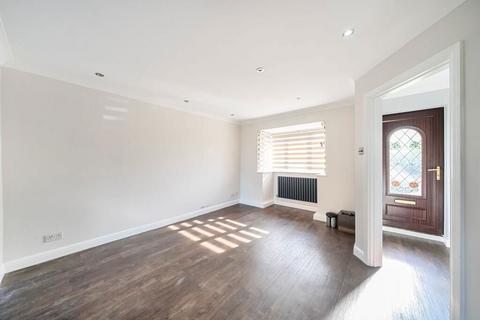 5 Rowley Court, Caterham, CR3 5AY