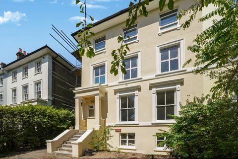 2 bedroom flat for sale, Shooters Hill Road, Blackheath, London, SE3