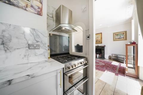 2 bedroom flat for sale, Shooters Hill Road, Blackheath, London, SE3