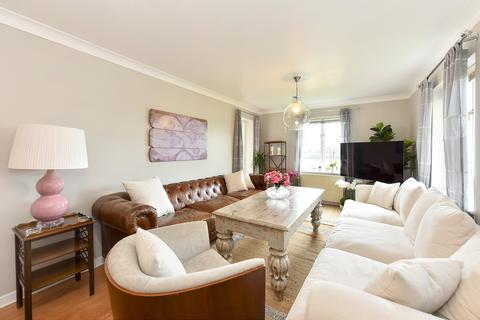 2 bedroom flat to rent, Milton Court, Carrara Wharf, Ranelagh Gardens, London, SW6