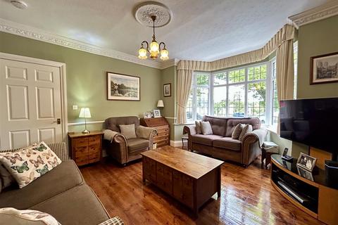 undefined, The Broadway, Dudley