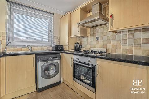 undefined, New North Road, Hainault
