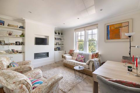 Colehill Gardens, Hammersmith and Fulham, Fulham, London, SW6
